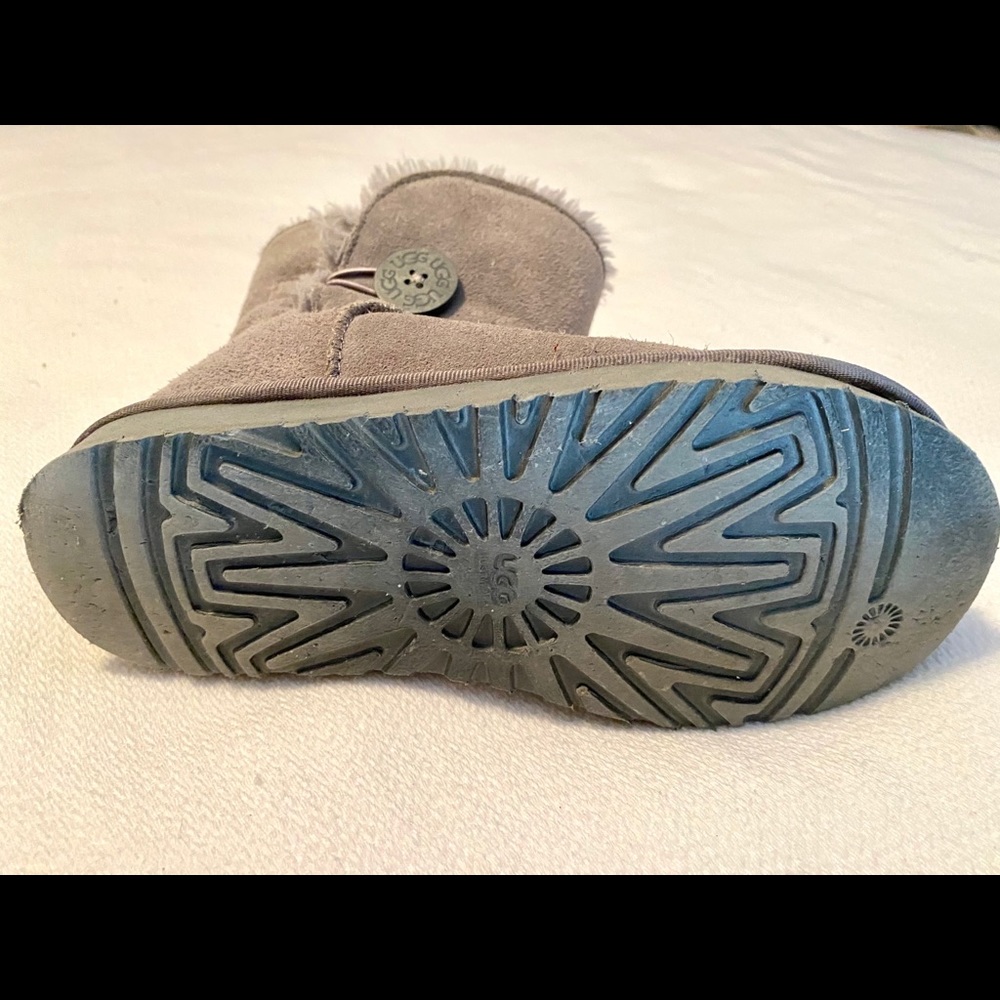 UGG Bailey Button Boots - Picture 5 of 5
